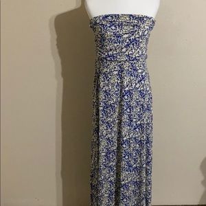 Sleeveless maxi dress